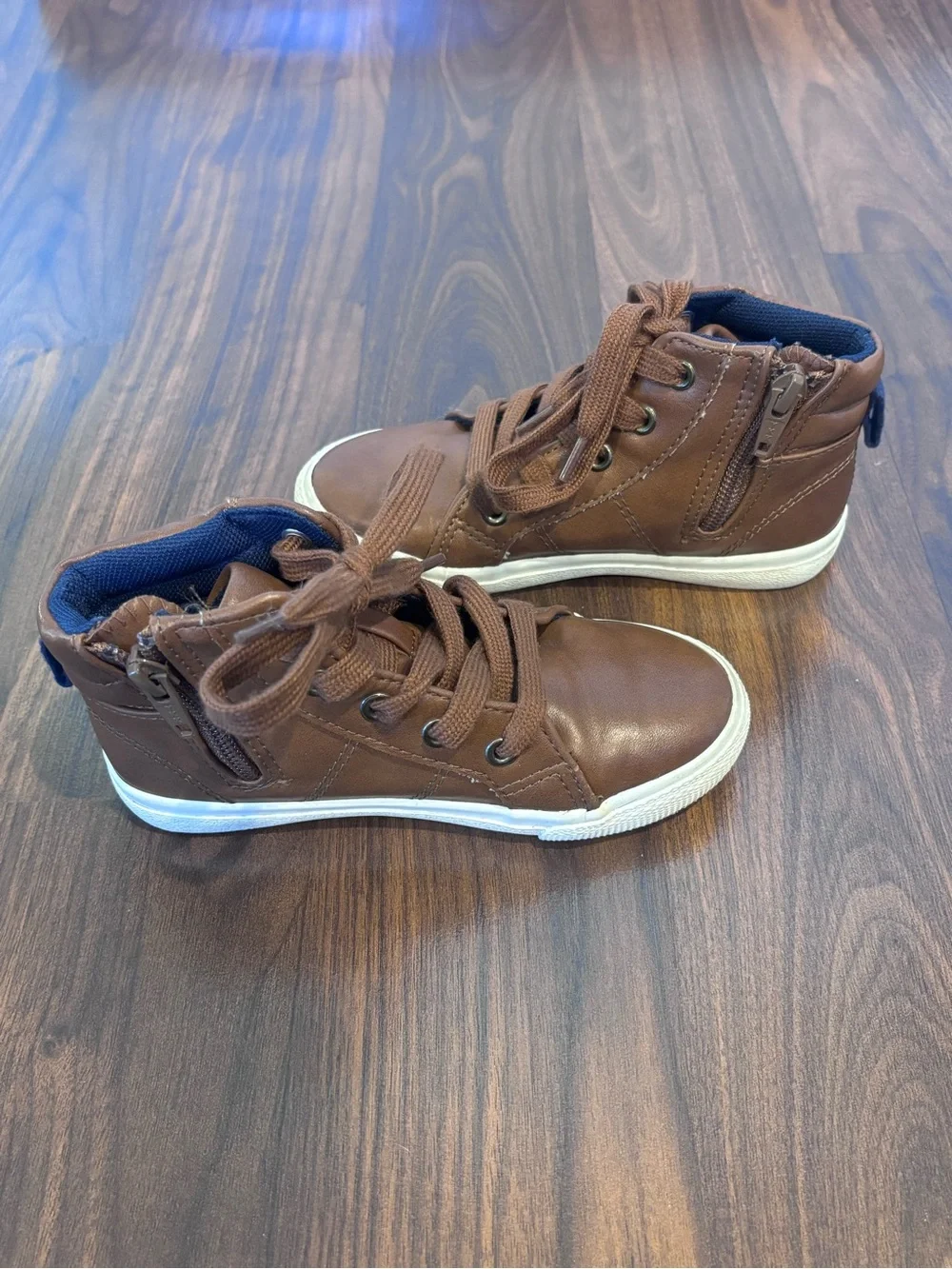 Cat & Jack classic brown